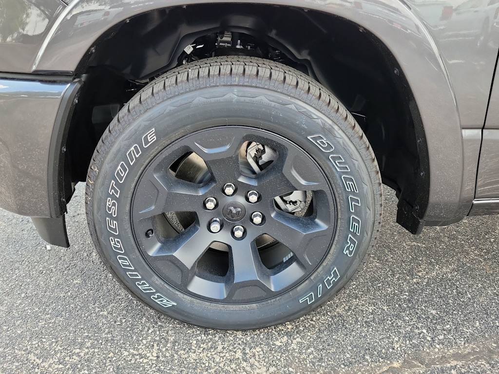 Thumbnail: 2025 RAM 1500 - 8