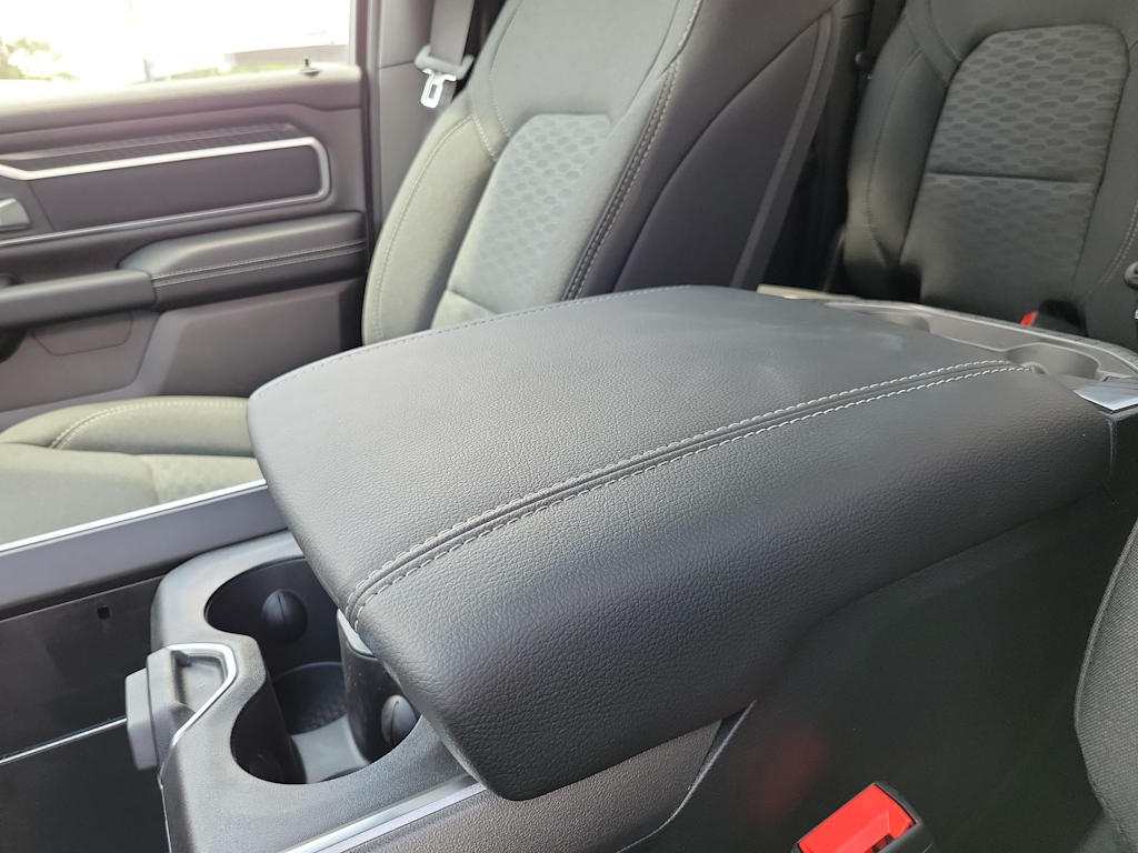 Thumbnail: 2025 RAM 1500 - 19