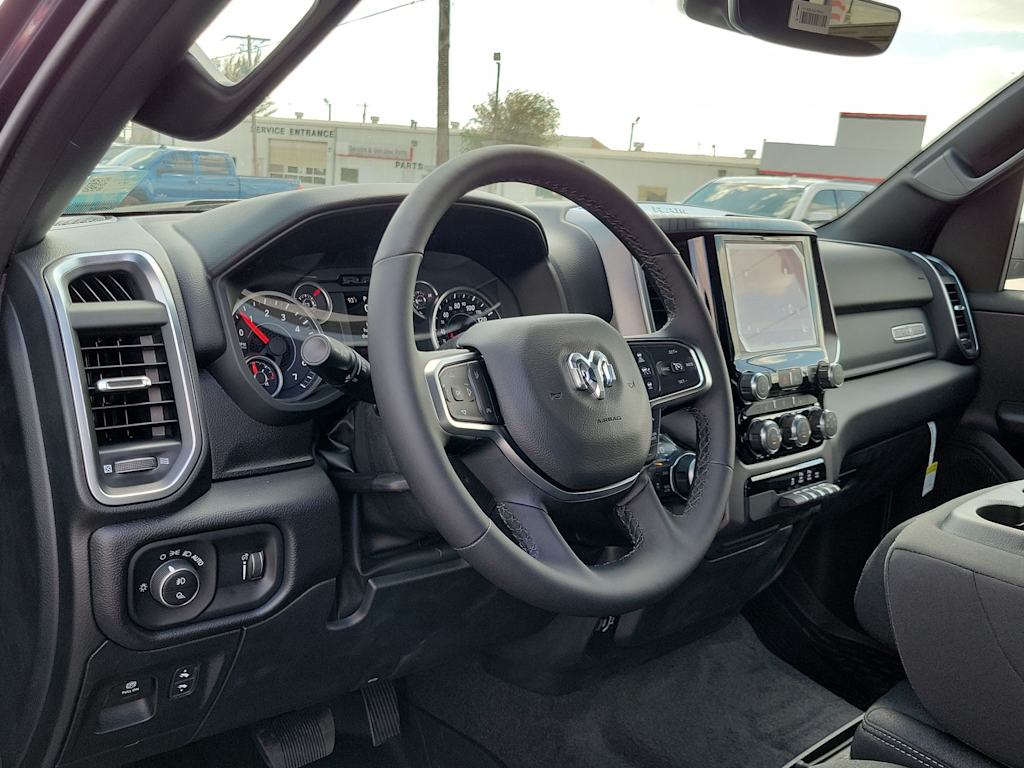 Thumbnail: 2025 RAM 1500 - 2