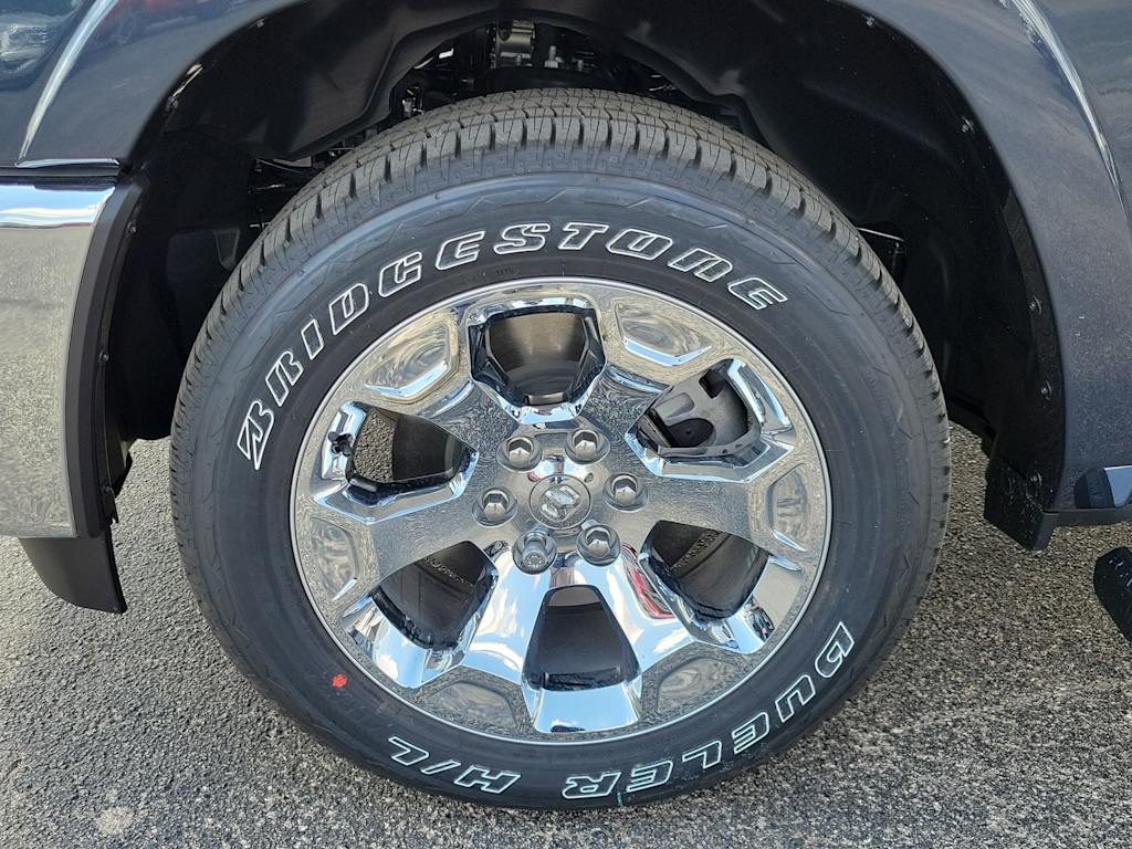 Thumbnail: 2025 RAM 1500 - 8