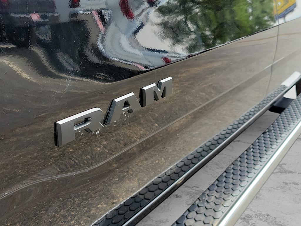 Thumbnail: 2026 RAM 1500 - 7