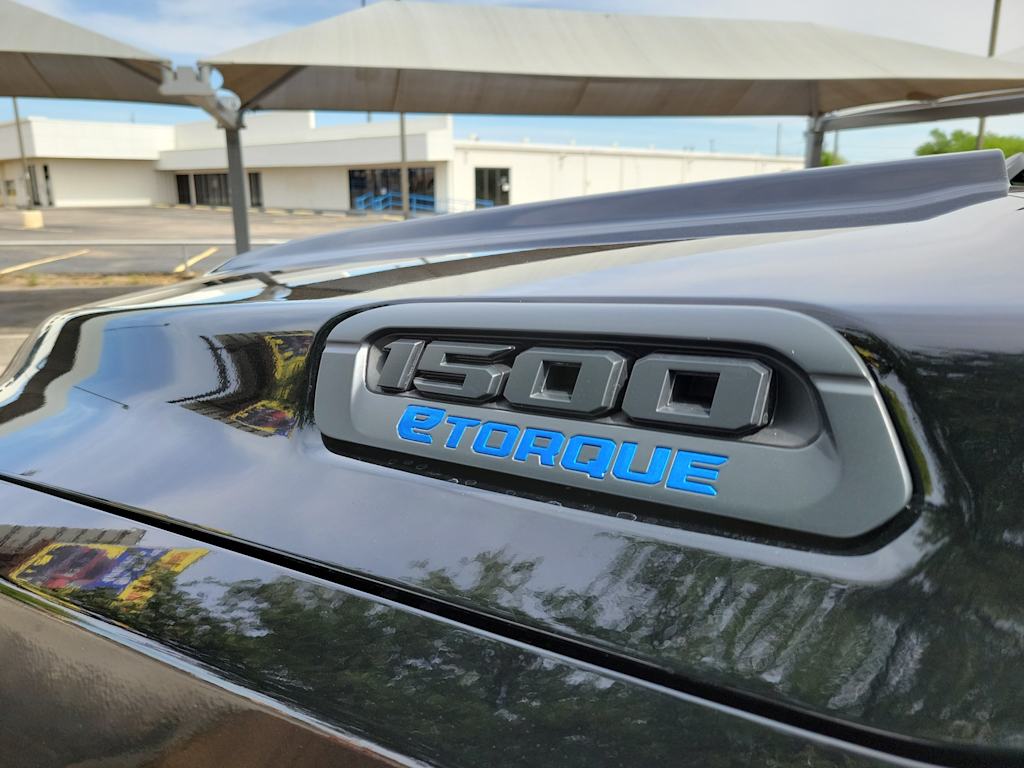 Thumbnail: 2026 RAM 1500 - 15