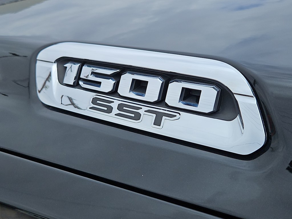 Thumbnail: 2025 RAM 1500 - 7