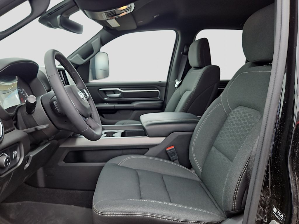 Thumbnail: 2025 RAM 1500 - 10