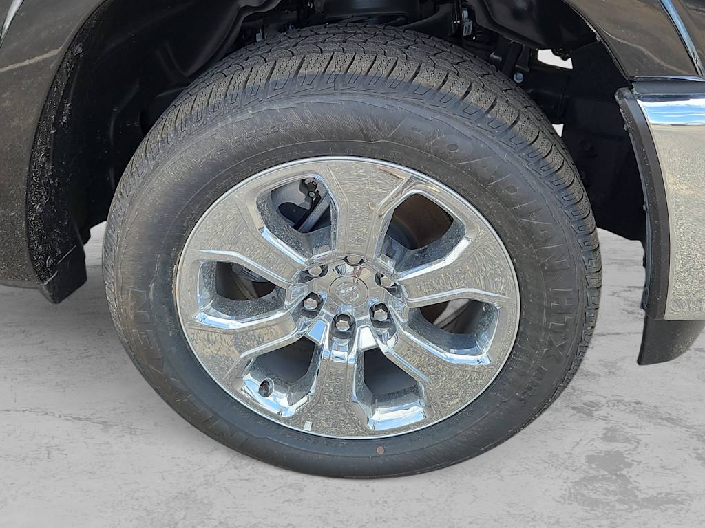 Thumbnail: 2026 RAM 1500 - 8