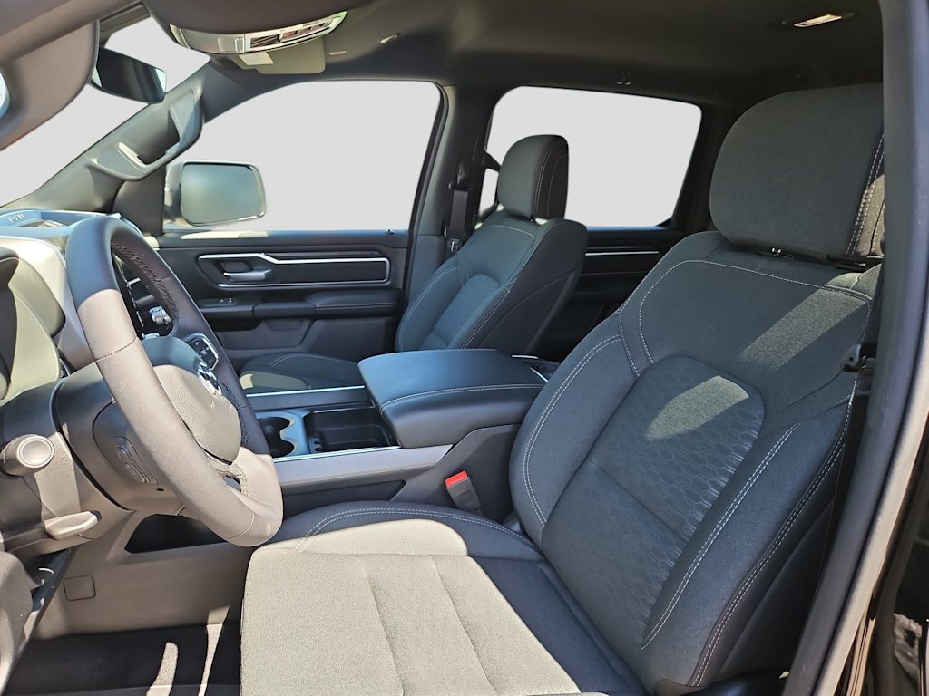 Thumbnail: 2026 RAM 1500 - 10