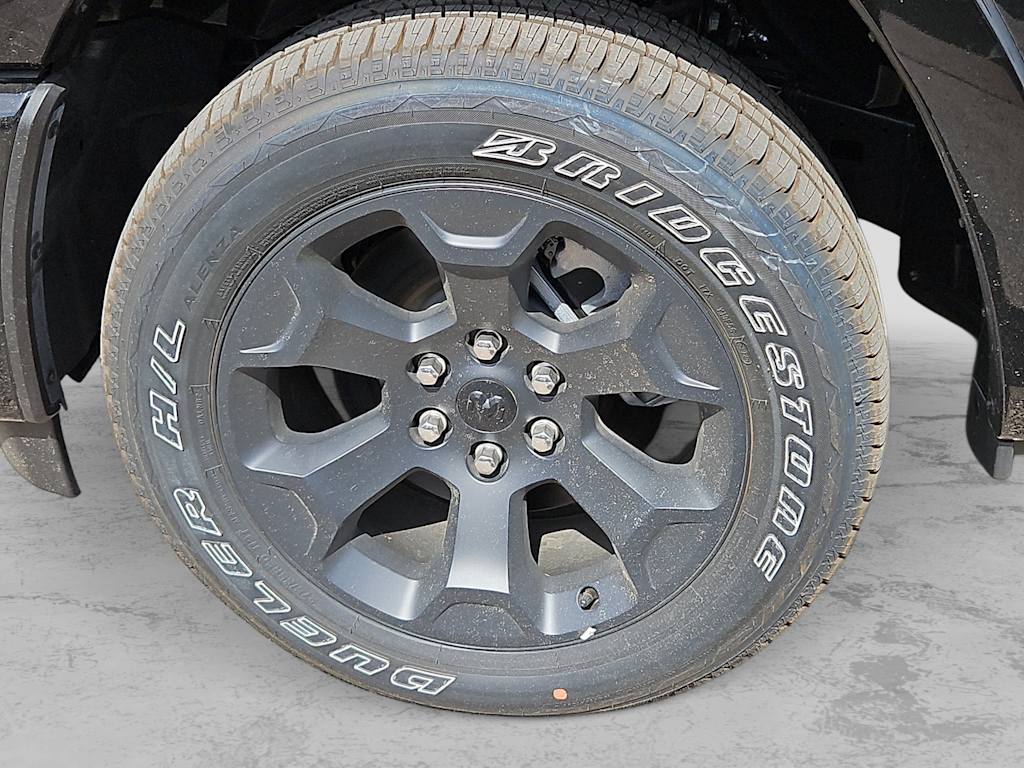 Thumbnail: 2026 RAM 1500 - 8