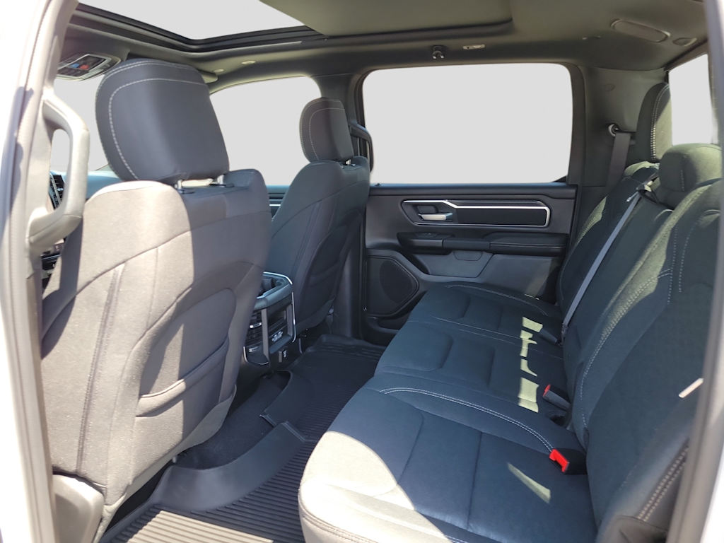 Thumbnail: 2026 RAM 1500 - 11
