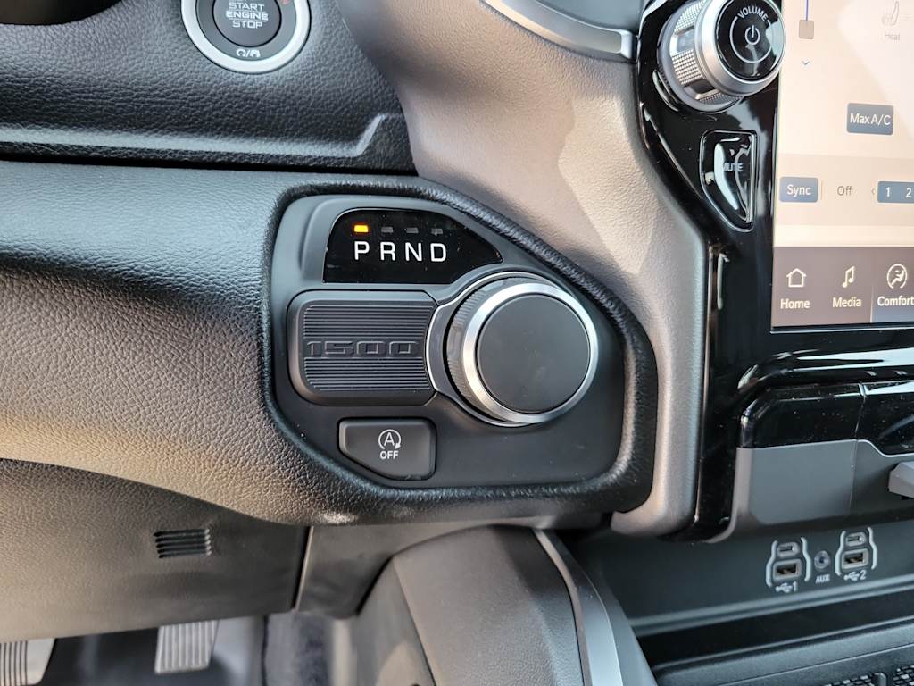 Thumbnail: 2026 RAM 1500 - 18