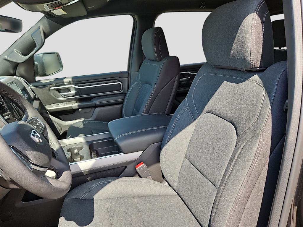 Thumbnail: 2026 RAM 1500 - 10