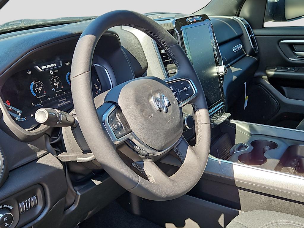 Thumbnail: 2026 RAM 1500 - 2