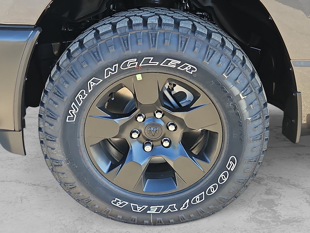 Thumbnail: 2026 RAM 1500 - 7
