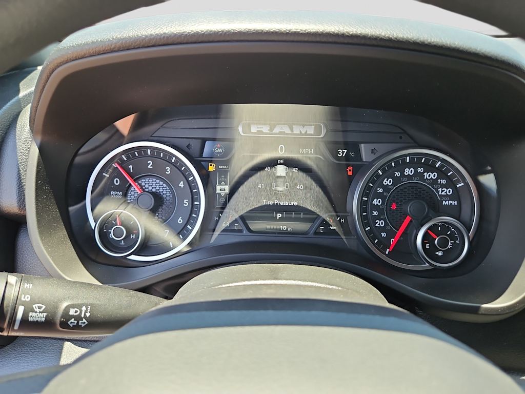 Thumbnail: 2026 RAM 1500 - 12