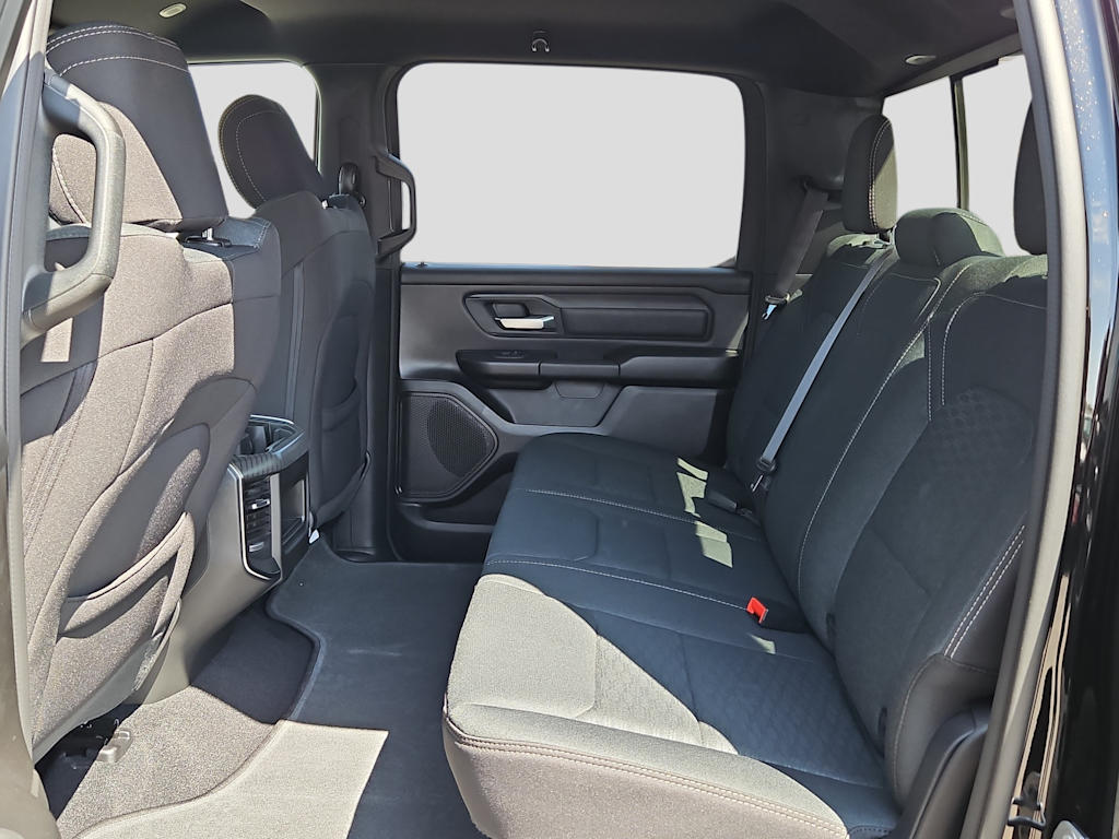 2026 RAM 1500 Express - Photo 13