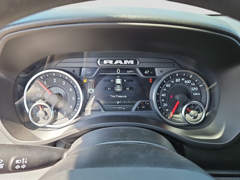2026 RAM 1500 Express - Photo 17