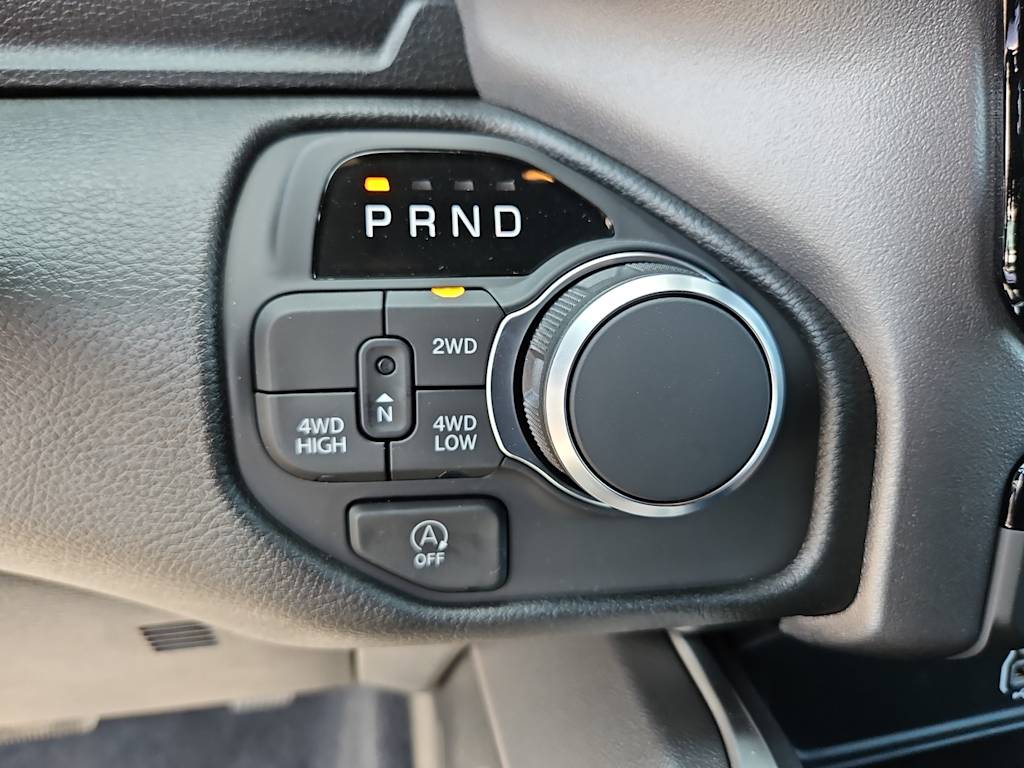 2026 RAM 1500 Express - Photo 16