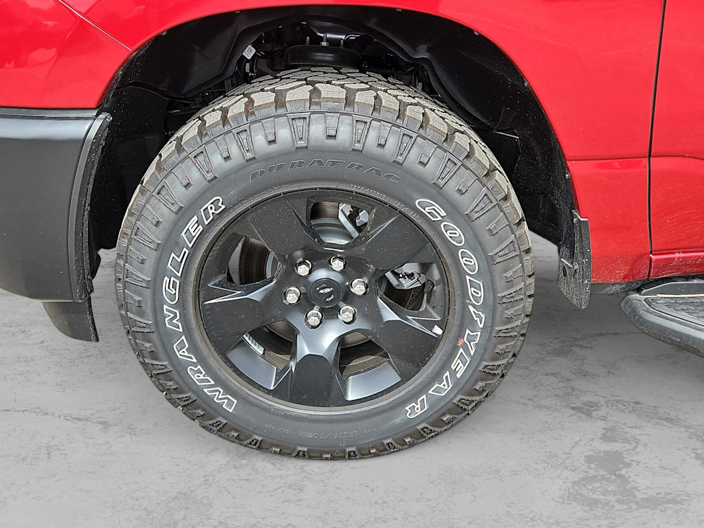 Thumbnail: 2026 RAM 1500 - 7