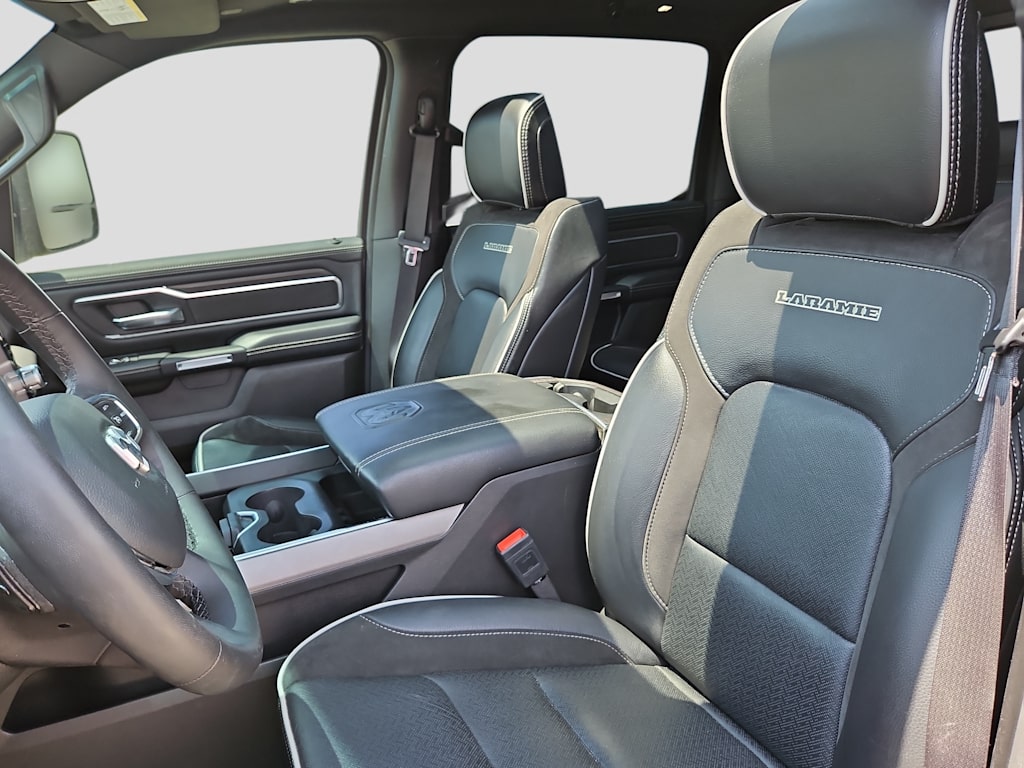Thumbnail: 2025 RAM 1500 - 9
