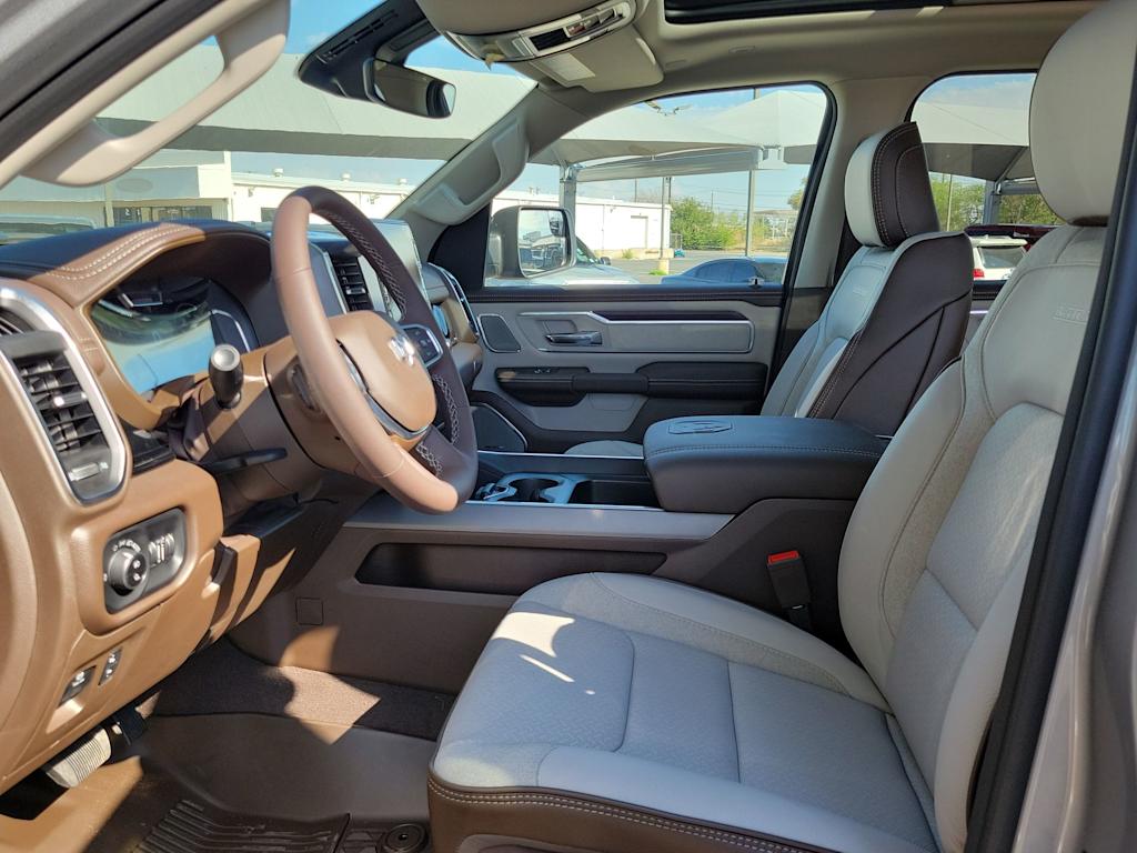 Thumbnail: 2026 RAM 1500 - 10