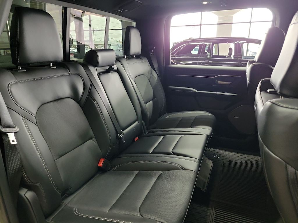 Thumbnail: 2026 RAM 1500 - 18