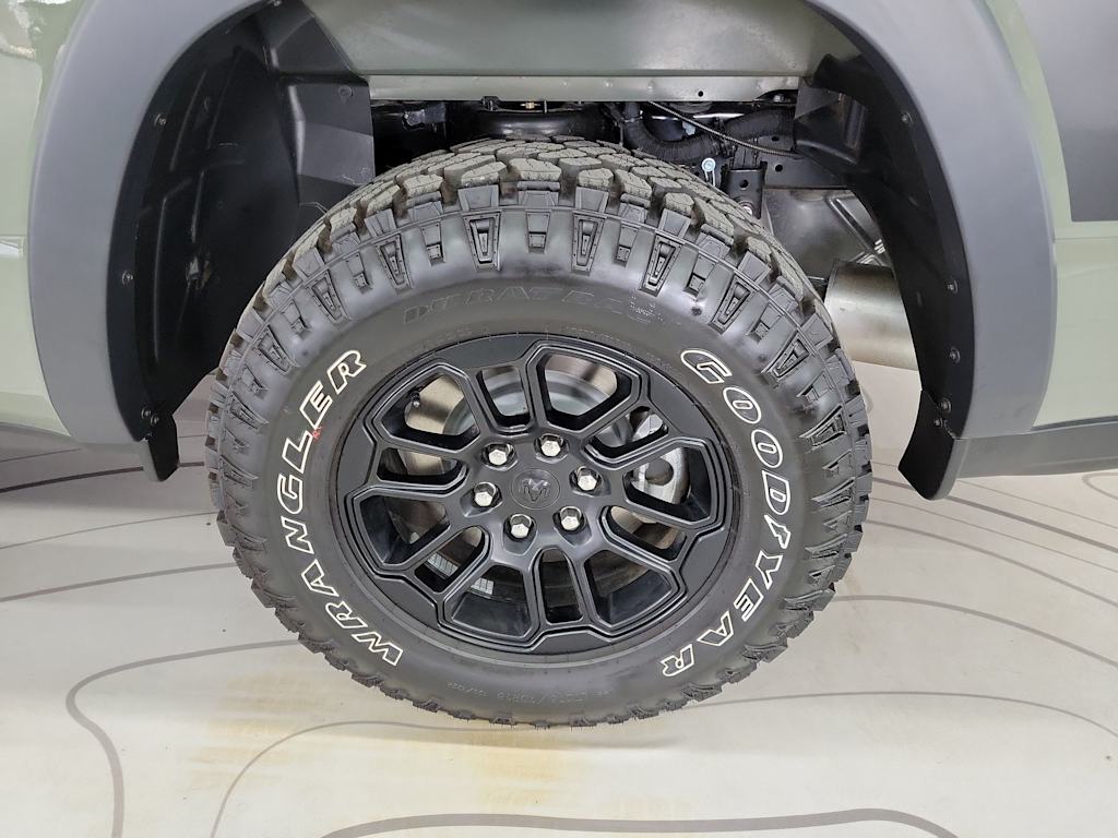 Thumbnail: 2026 RAM 1500 - 7