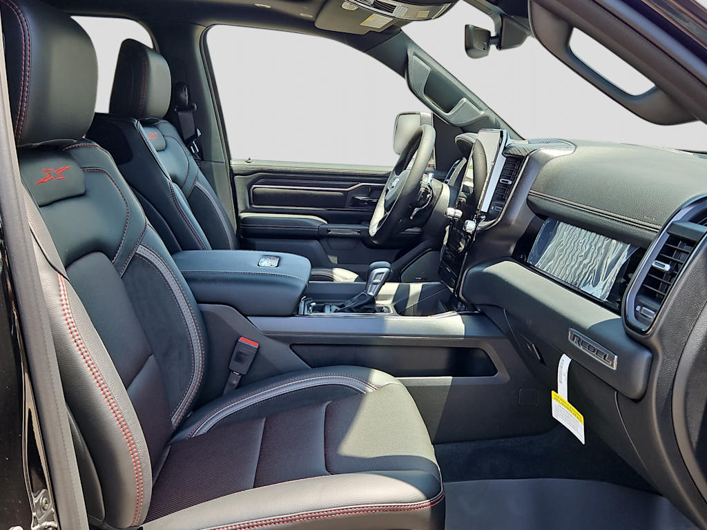 Thumbnail: 2026 RAM 1500 - 11