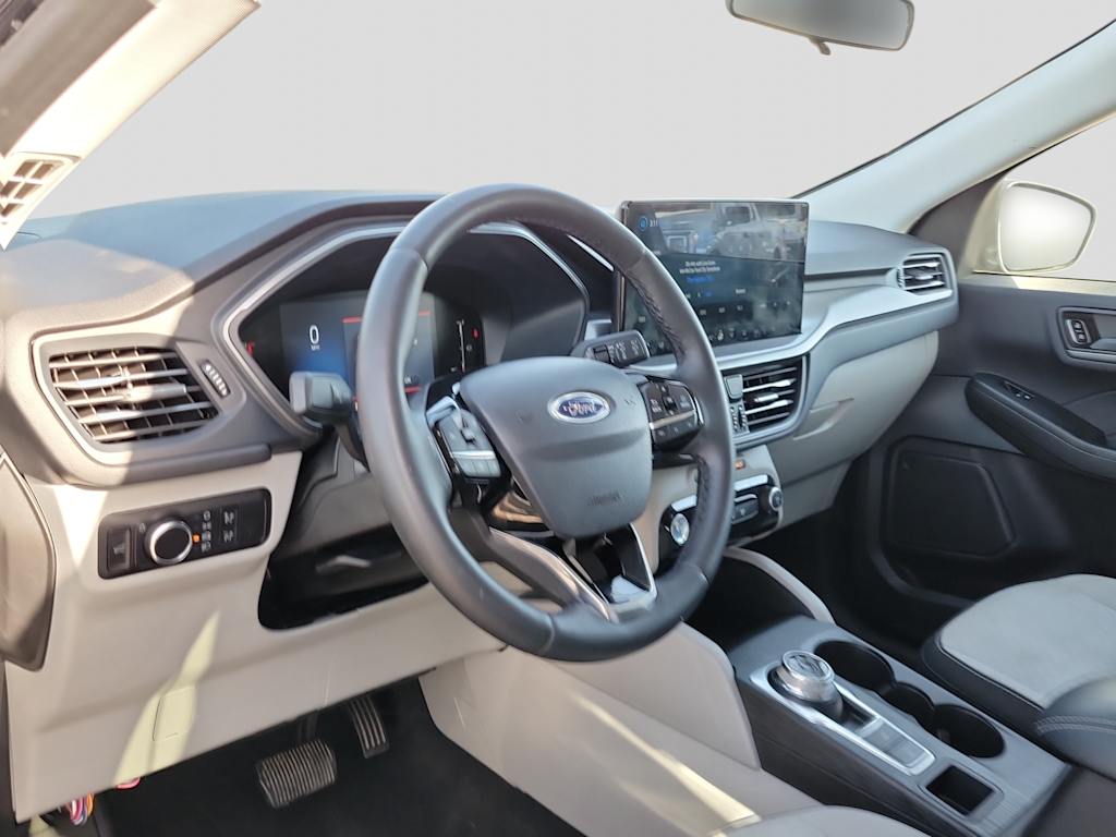 Thumbnail: 2023 Ford Escape - 2