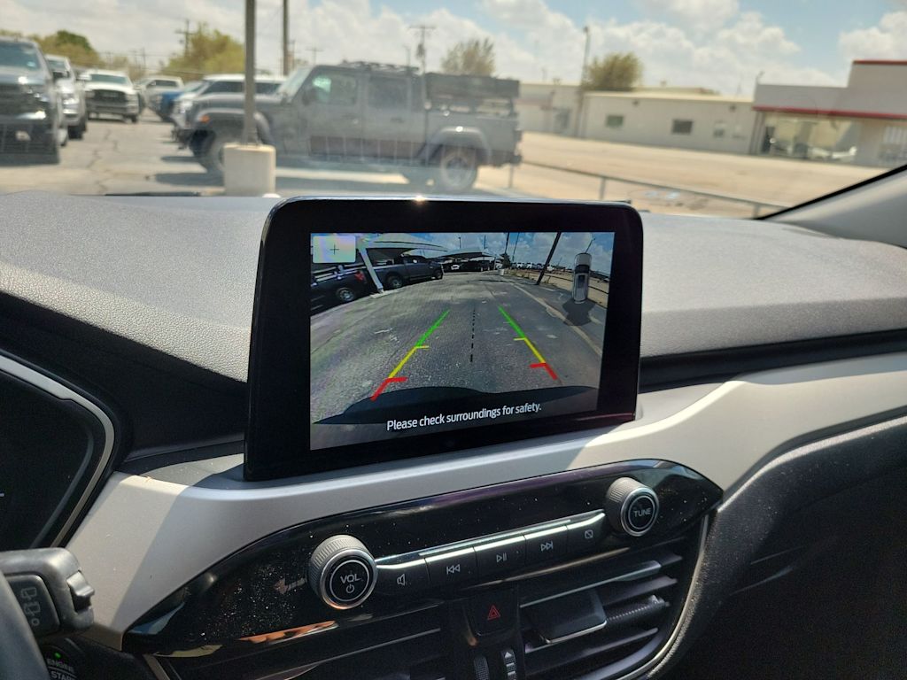 Thumbnail: 2022 Ford Escape - 14