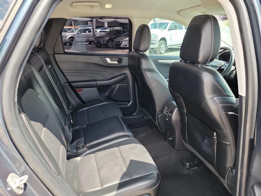 Thumbnail: 2022 Ford Escape - 18