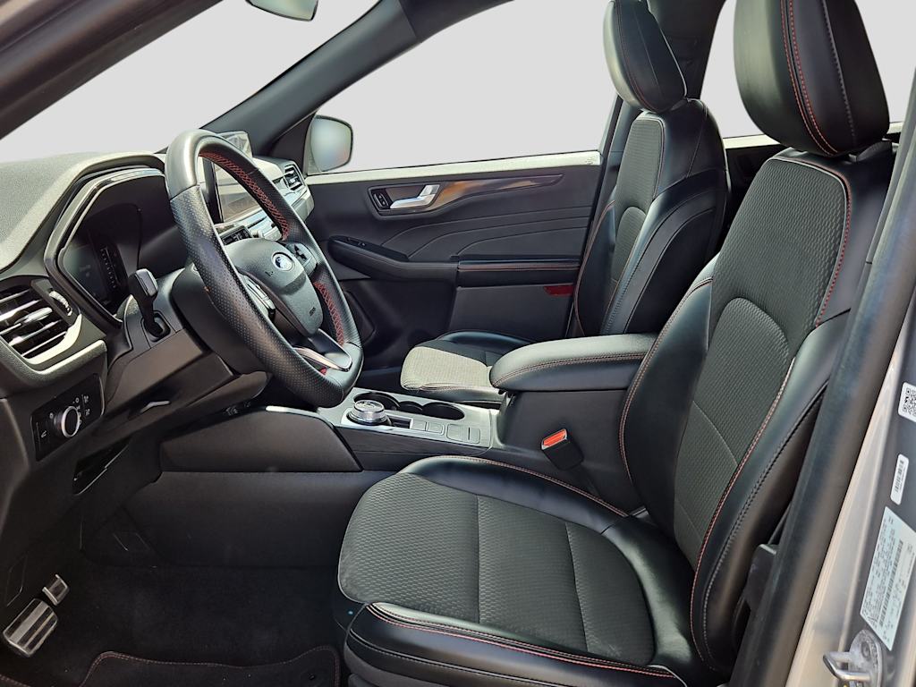 Thumbnail: 2023 Ford Escape - 10