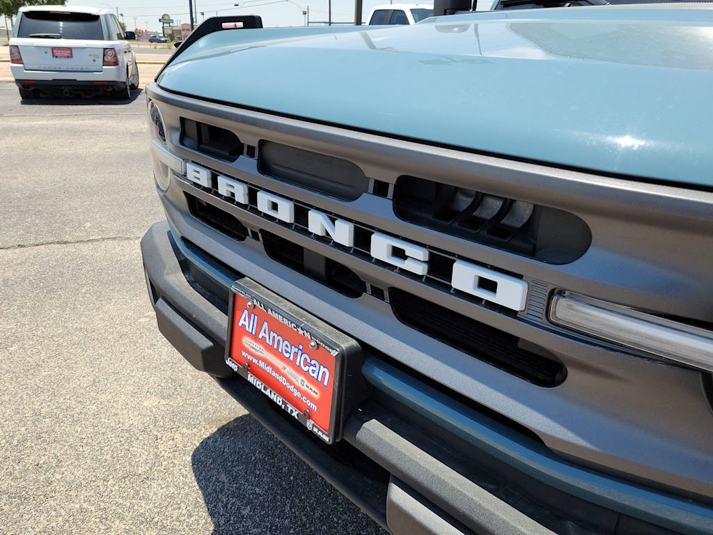 Thumbnail: 2022 Ford Bronco - 17