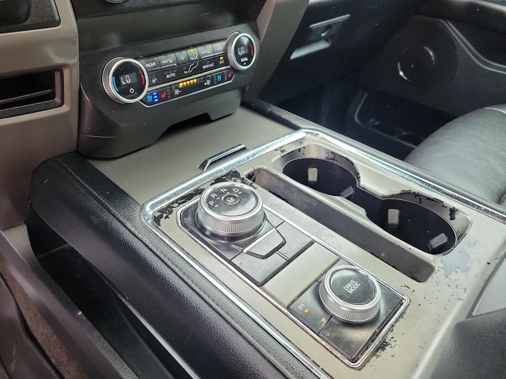 Thumbnail: 2020 Ford Expedition - 15