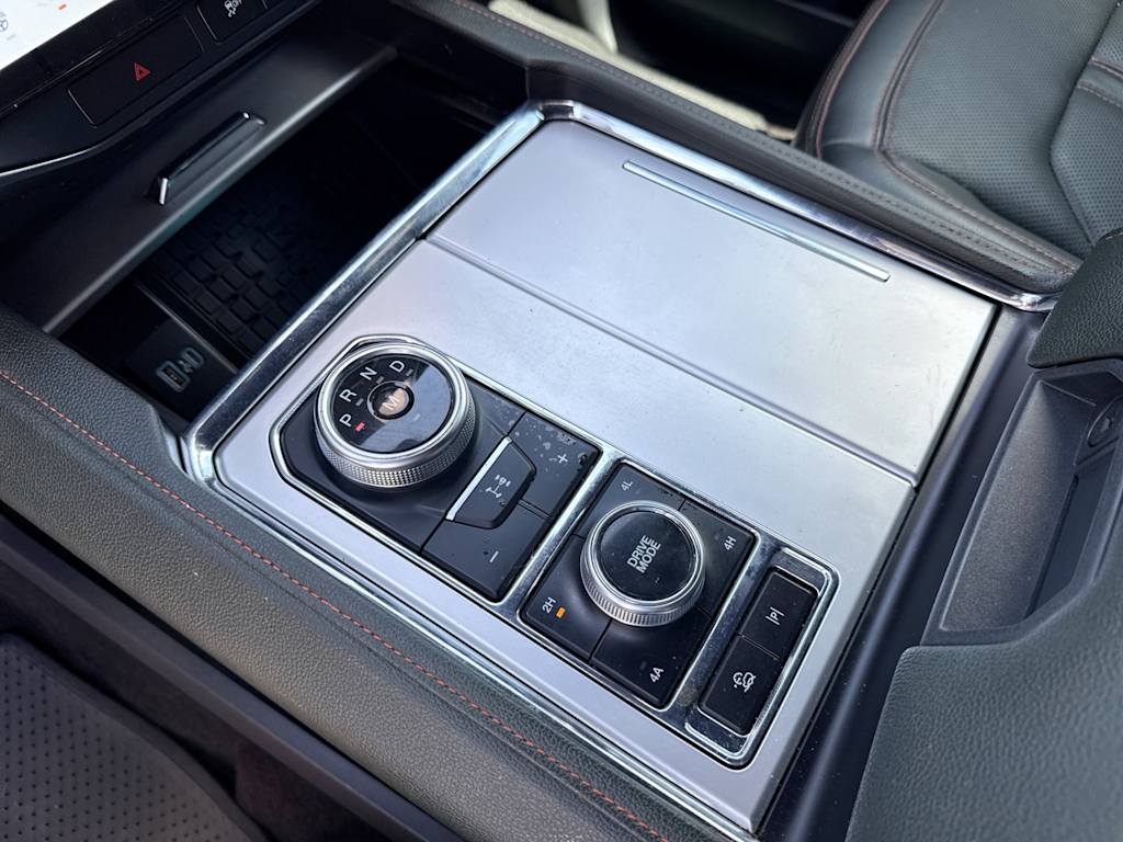 Thumbnail: 2022 Ford Expedition - 16