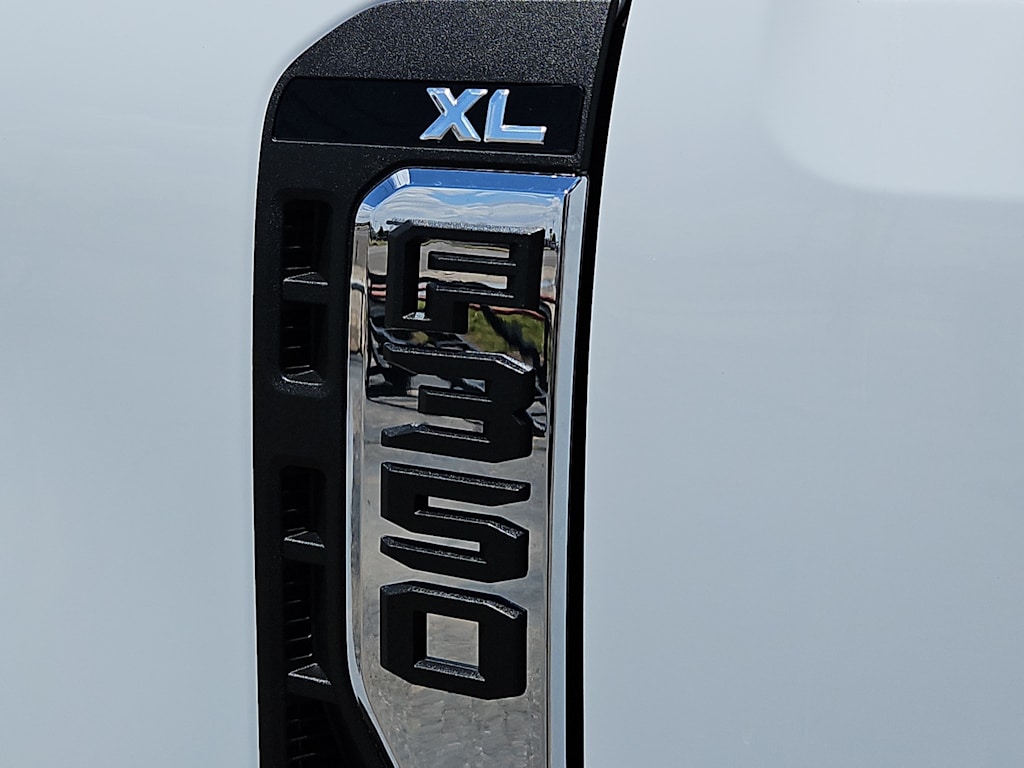 Thumbnail: 2023 Ford F-350 - 16