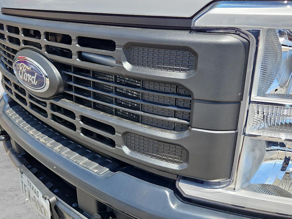 Thumbnail: 2023 Ford F-350 - 6