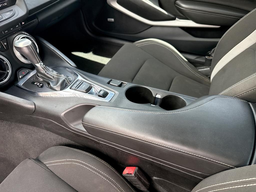 Thumbnail: 2020 Chevrolet Camaro - 14