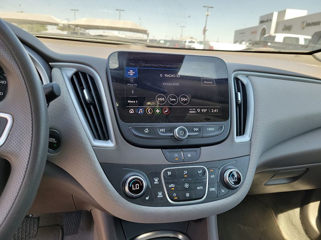 Thumbnail: 2024 Chevrolet Malibu - 21