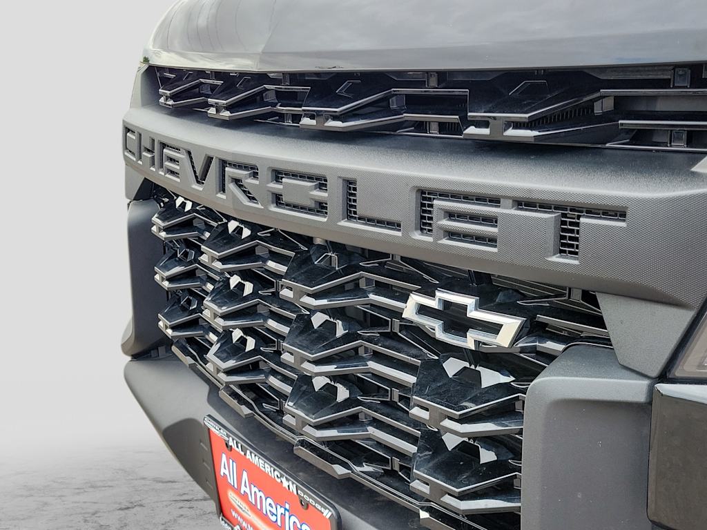 Thumbnail: 2022 Chevrolet Colorado - 17