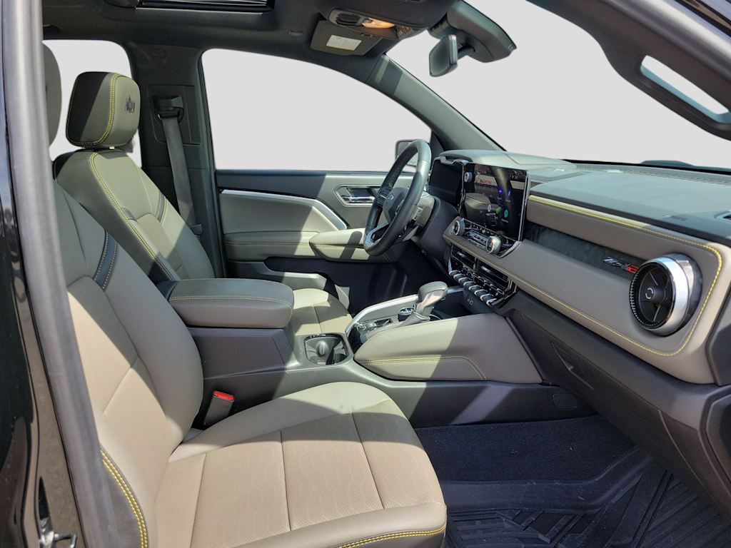 Thumbnail: 2025 Chevrolet Colorado - 11