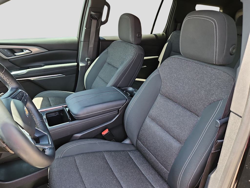 Thumbnail: 2024 Chevrolet Traverse - 9