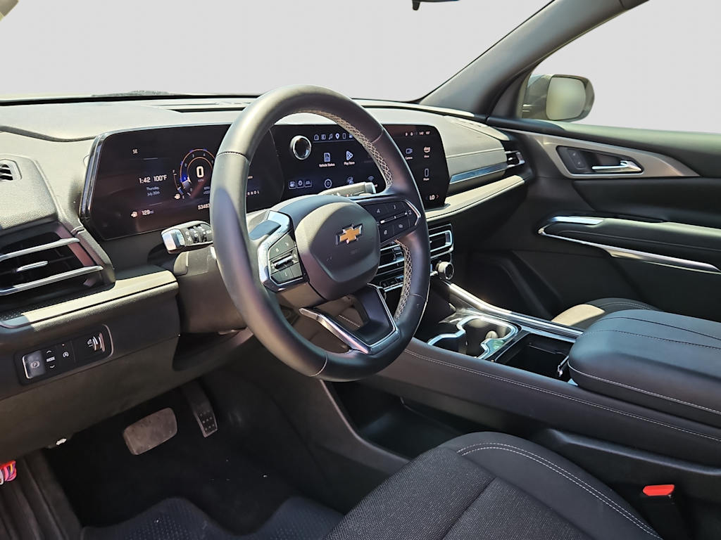 Thumbnail: 2024 Chevrolet Traverse - 2
