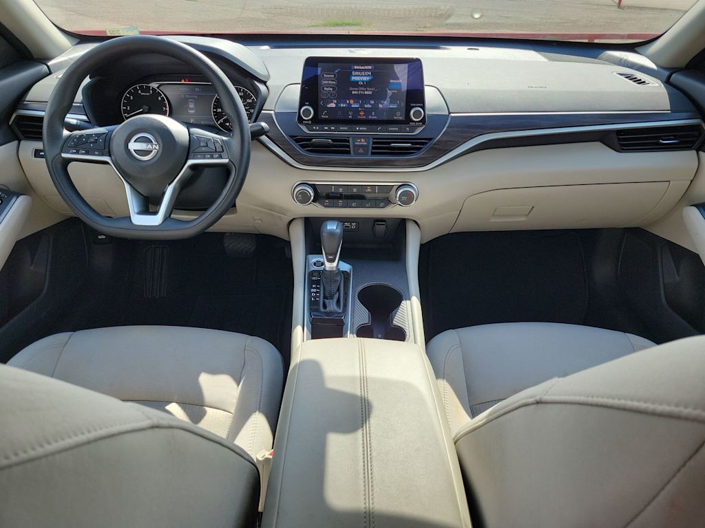 Thumbnail: 2025 Nissan Altima - 9