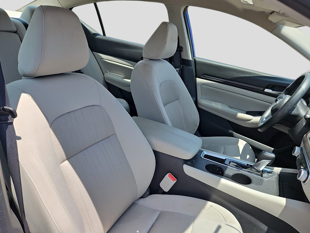 Thumbnail: 2025 Nissan Altima - 25
