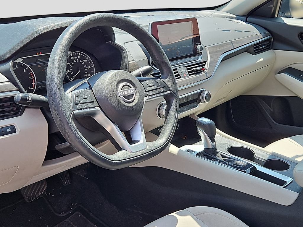 Thumbnail: 2025 Nissan Altima - 2