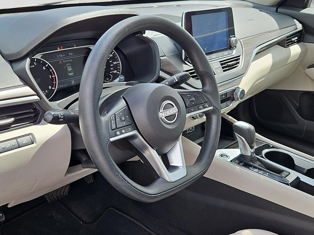 Thumbnail: 2024 Nissan Altima - 2