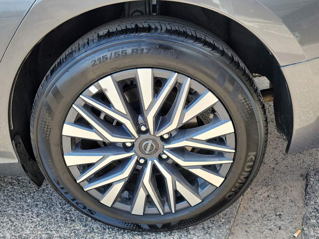 Thumbnail: 2025 Nissan Altima - 8