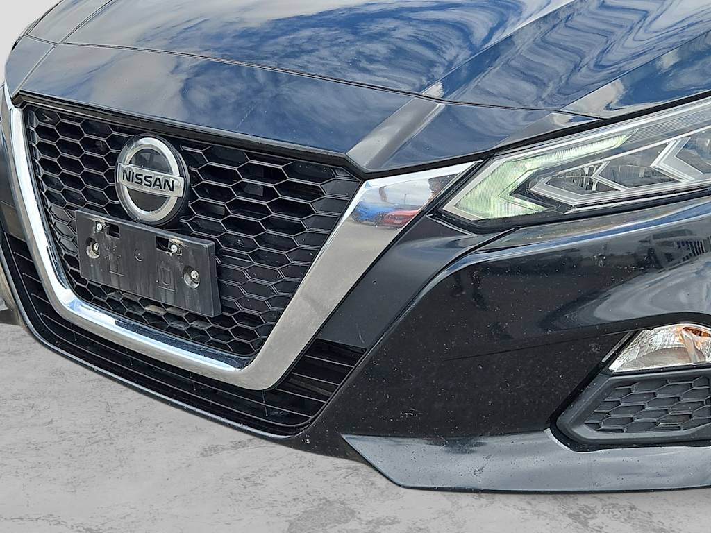 Thumbnail: 2022 Nissan Altima - 22