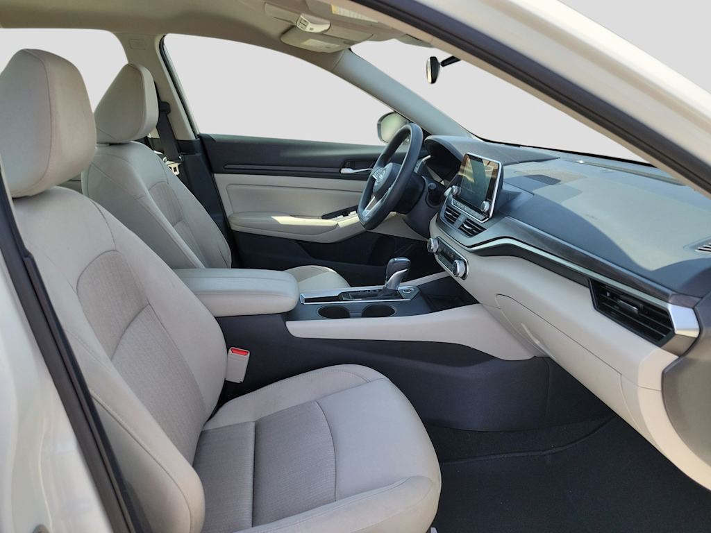 Thumbnail: 2025 Nissan Altima - 11