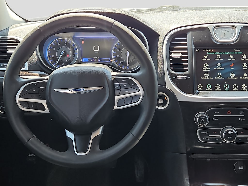 Thumbnail: 2022 Chrysler 300 - 9