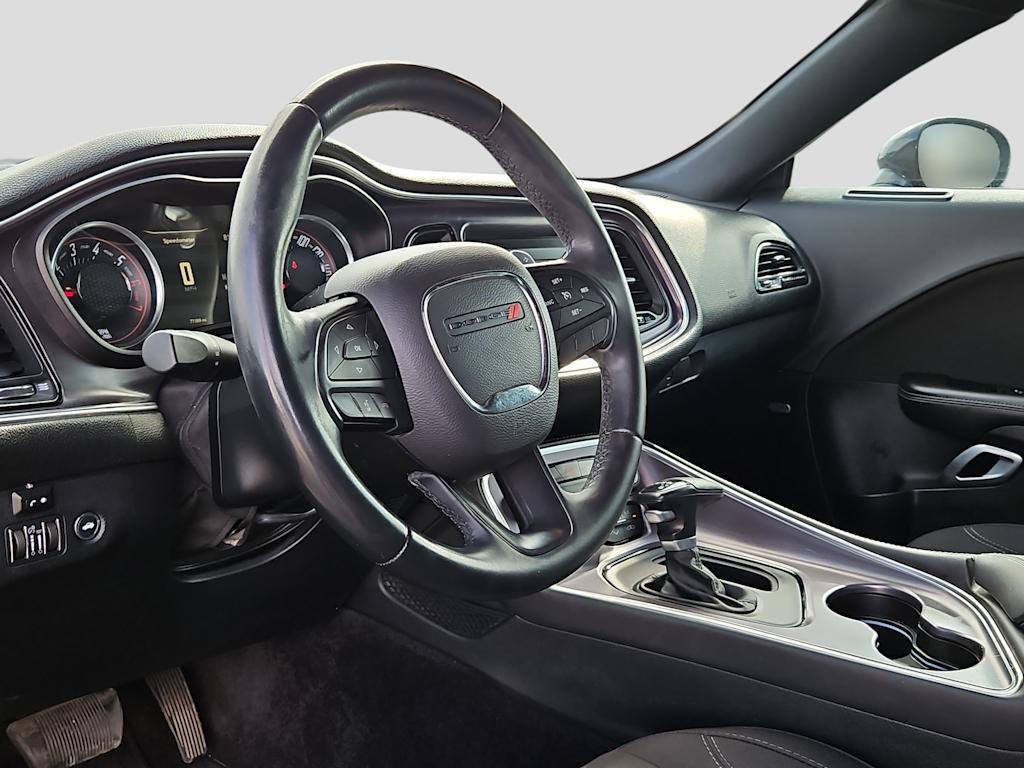 Thumbnail: 2016 Dodge Challenger - 2